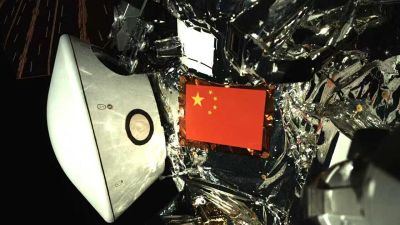 China's Tianwen-2 spacecraft photographs Earth during its outbound cruise toward asteroid Kamo'oalewa.