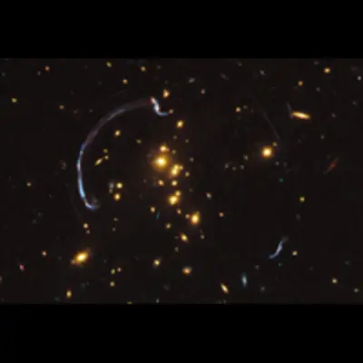 Hubble Sees Giant Lensed Galaxy Arc