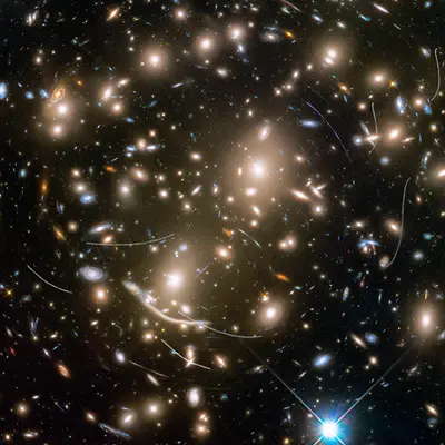 Asteroids in Hubble Frontier Field Abell 370