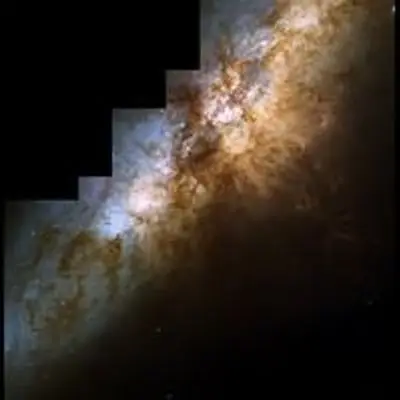 The Heart of Starburst Galaxy M82
