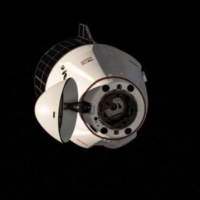 The SpaceX Dragon cargo craft approaches the International Space Station