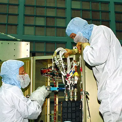 Astronauts Training to Repair Hubble (1999)