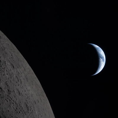 art002e009285 (April 6, 2026) – Our planet draws closer to passing behind the Moon in this image captured by the...