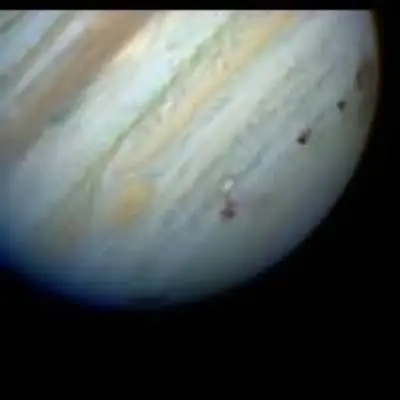 Color Hubble Image of Multiple Comet Impacts on Jupiter